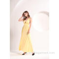 Vestido amarillo escote en V para mujer